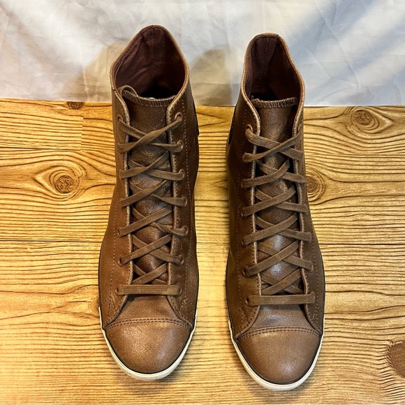 Converse Chuck Taylor All Star Hi Tops Brown Leather Size 10 - Picture 2 of 12